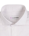 Rayures roses sur fond blanc