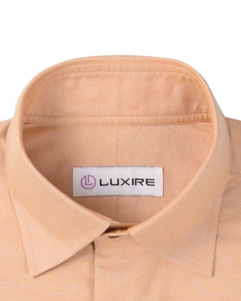 Klassischer orangefarbener Oxford