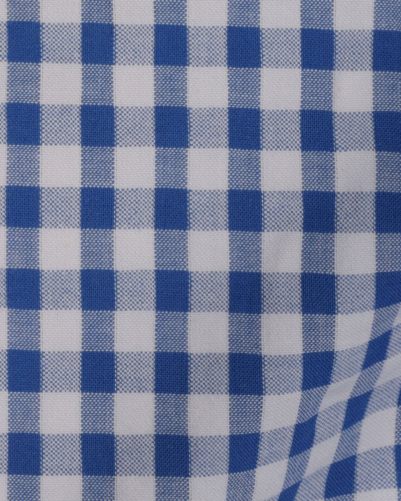 Blau-weiße Gingham-Karos