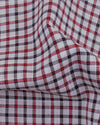 Klassische rote schwarze Mini-Gingham-Karos auf Weiß