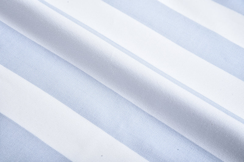Rayures horizontales bleues et blanches
