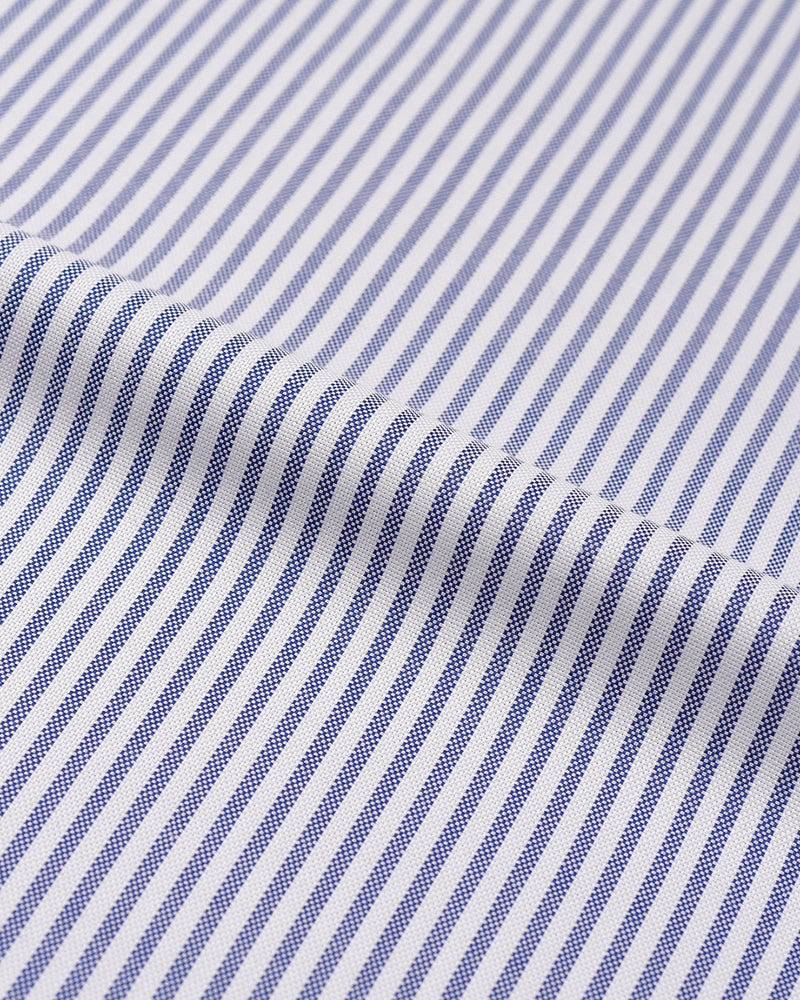 Marineblaues Hemd mit bengalischen Streifen