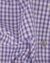 Violett-weißer Gingham-Karo-Seersucker