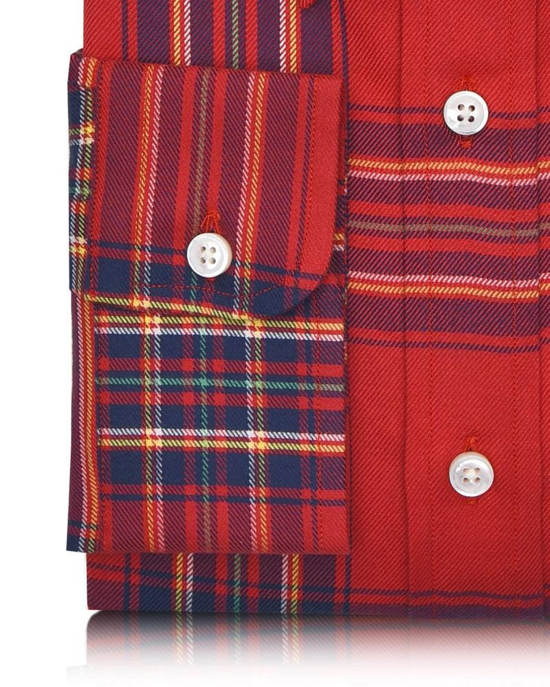 Rotes, marineblaues Flanellhemd mit Tartanmuster