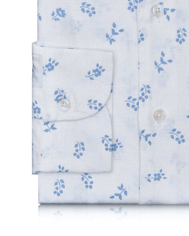 Lin : Feuilles imprimées bleu pâle sur fond blanc