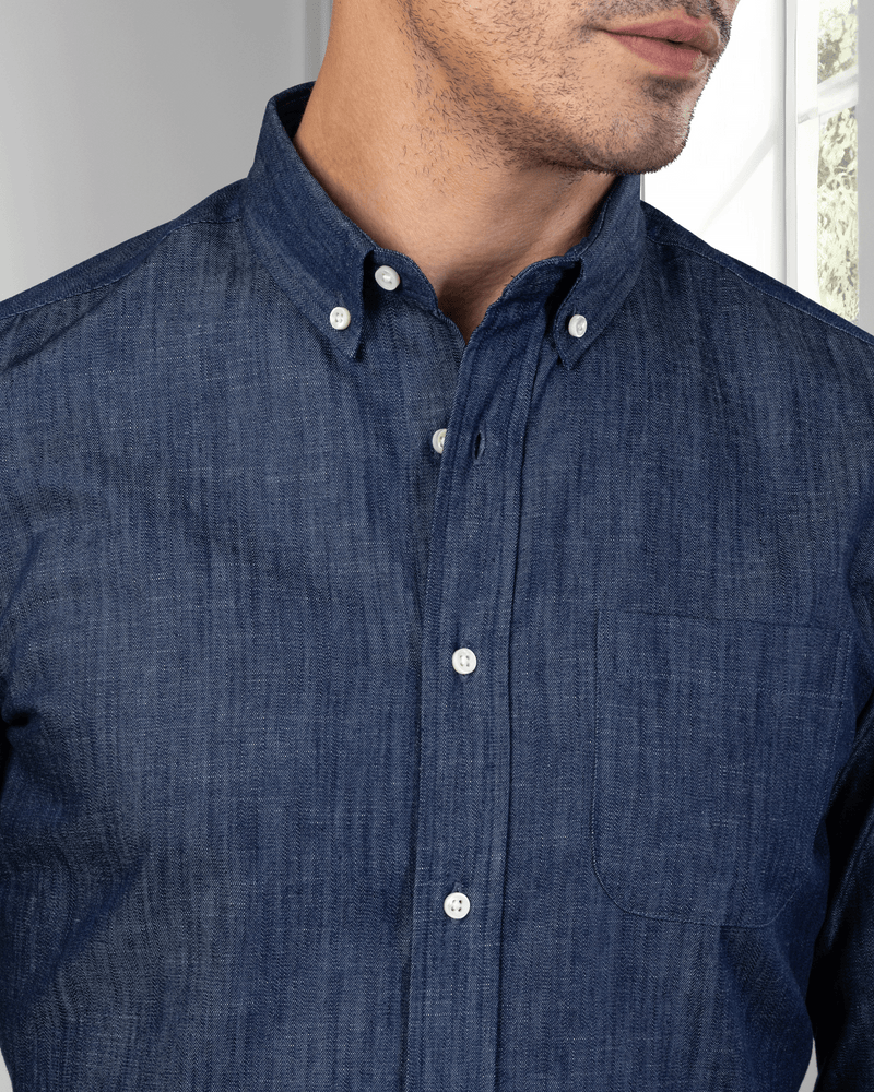 Chemise en jean bleu foncé 