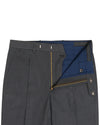 Chino aus pudergrauem Twill