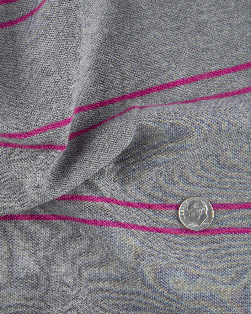 Graues fuchsiafarbenes Streifen-T-Shirt