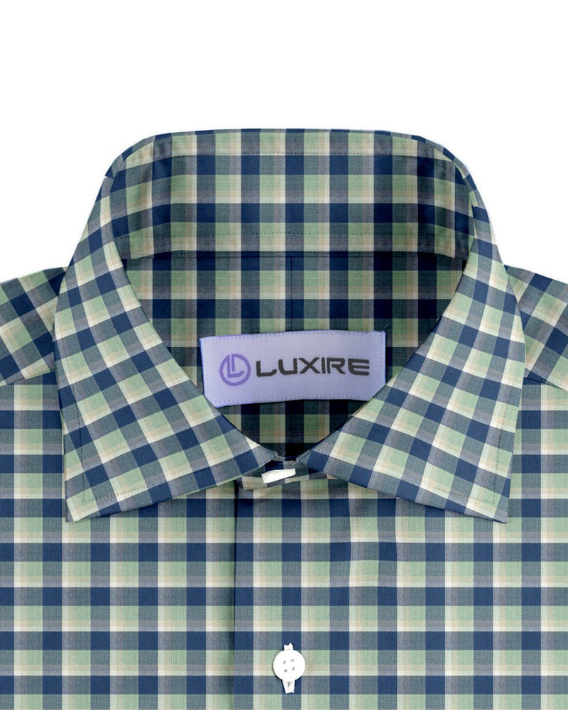 Blauer grüner Tartan-Plaid auf Weiß
