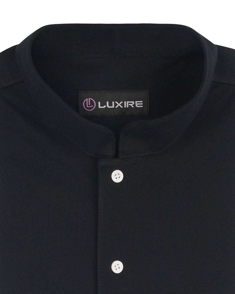 Metallschwarzes Polo-T-Shirt