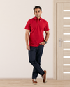Schlichtes rotes Polo-T-Shirt