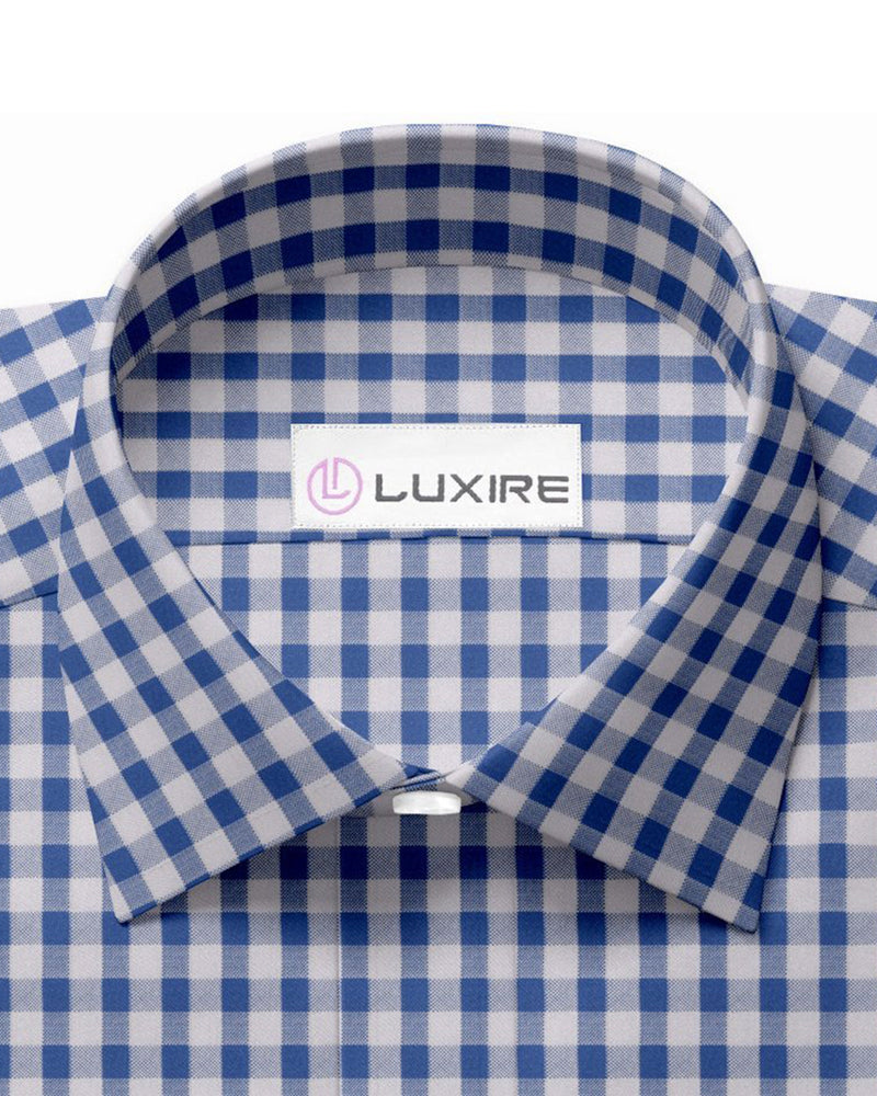 Blau-weiße Gingham-Karos